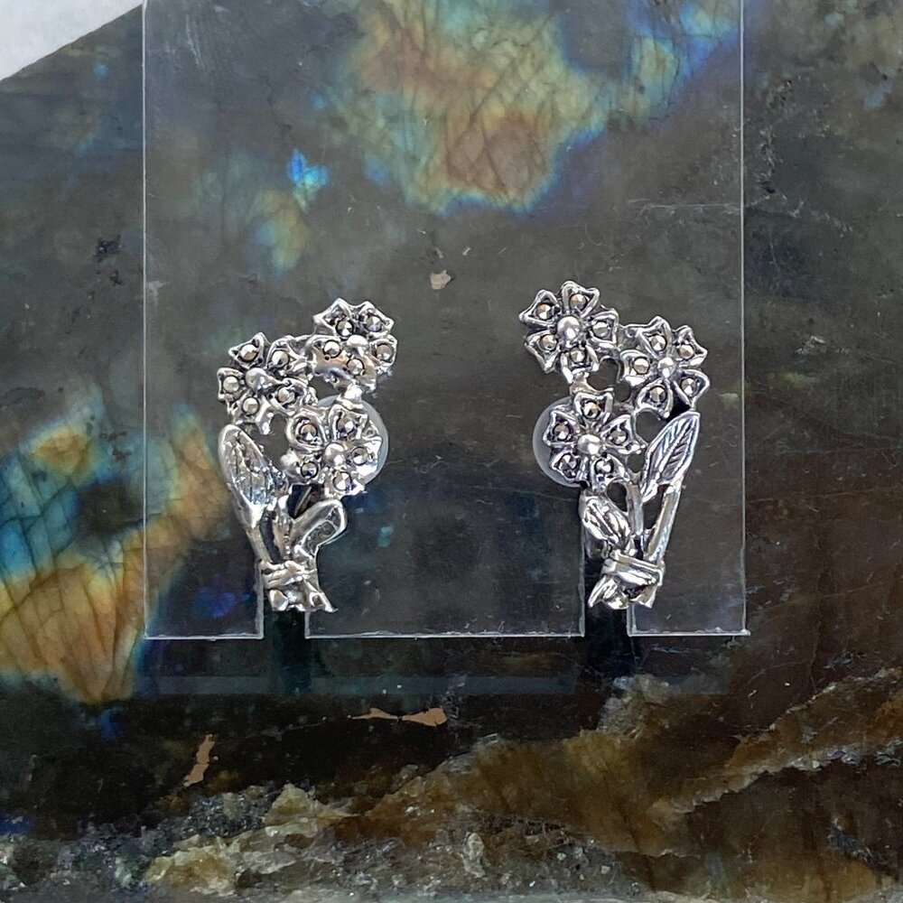 VTG Sterling Silver 925 Marcasite Flower Floral Dainty Screwback Earrings - Picture 2 of 12